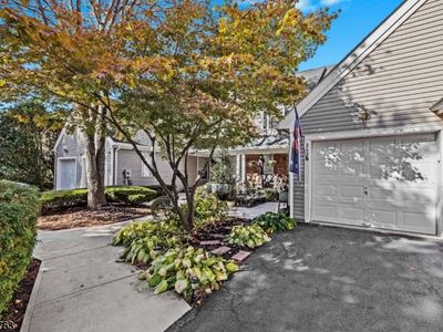 252 Laurel Ct, Whitehouse Station, NJ, 08889