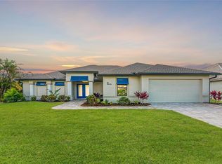 24 Medalist Ln, Rotonda West, FL 33947
