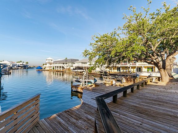 2nd image of 14 Bahama Dr