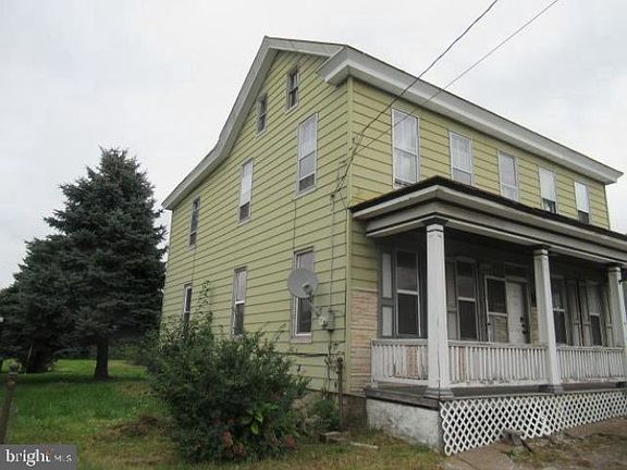 2nd image of 137 W Market St