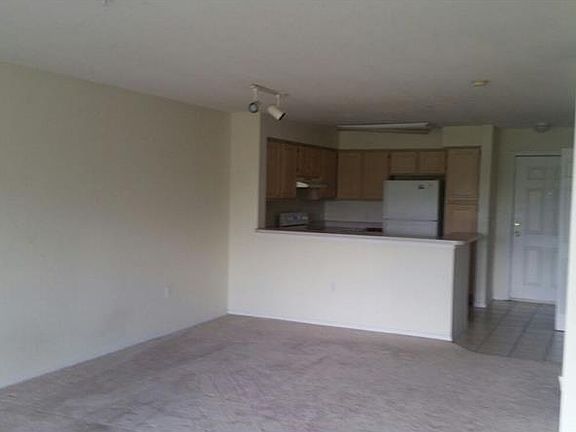 2nd image of 13905 Fairway Island Dr APT 1034