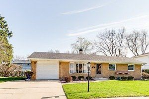 1st image of 507 W Walnut Ave