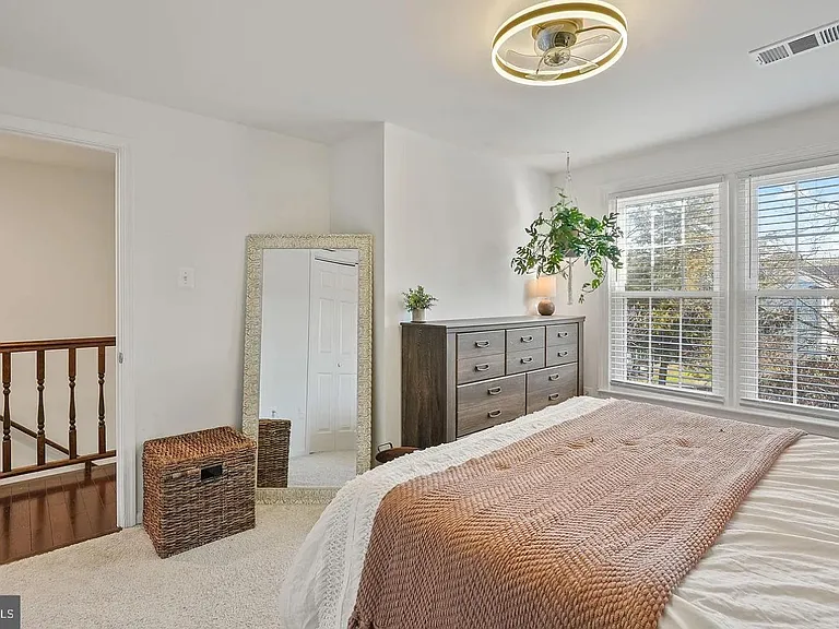 7680 Wolford Way — Photo 12