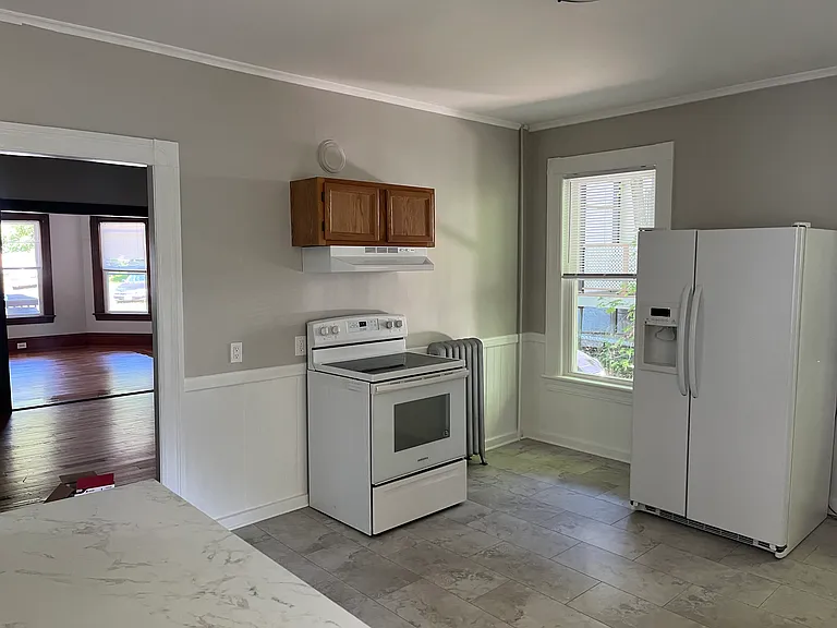 Kitchen to living room