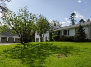 71 Lakeview Rd, Glenburn, ME 04401