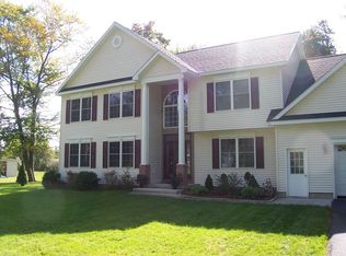 3112 Lone Pine Rd, Schenectady, NY 12303