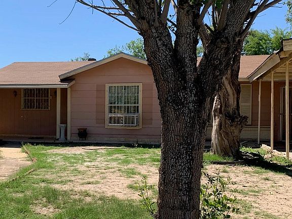3rd image of 1758 Golfcrest Dr