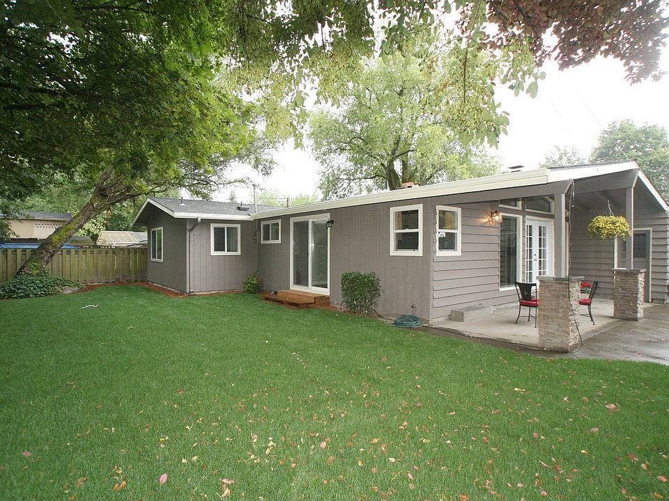 Large Flat Yard