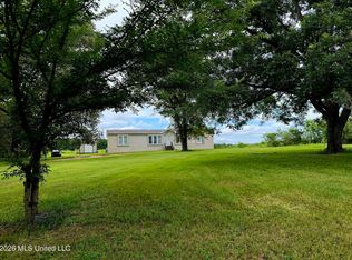 1933 Columbia Purvis Rd, Columbia, MS 39429