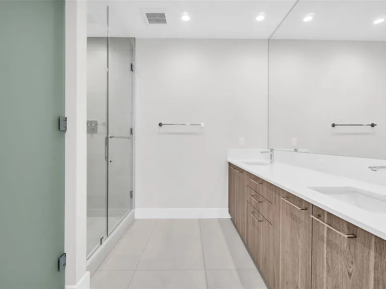 275 1st Ave S #2807 — Photo 33