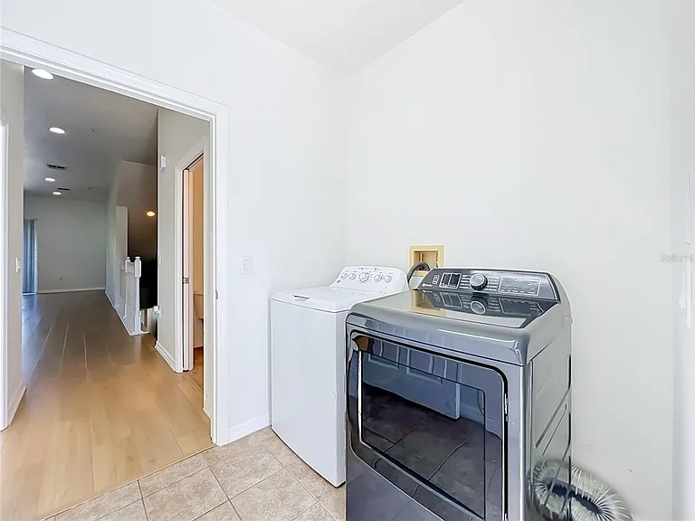 3716 Avalon Park East Blvd — Photo 60