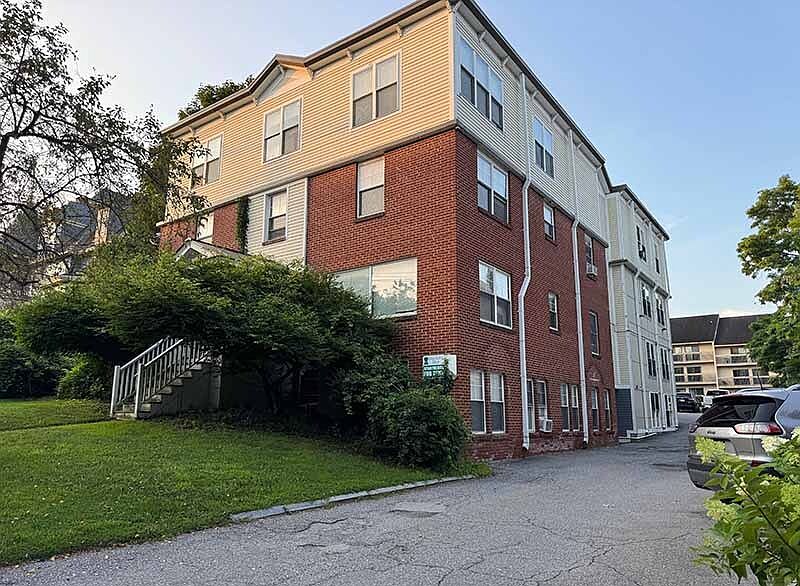 1st image of 361 Pearl St APT 5