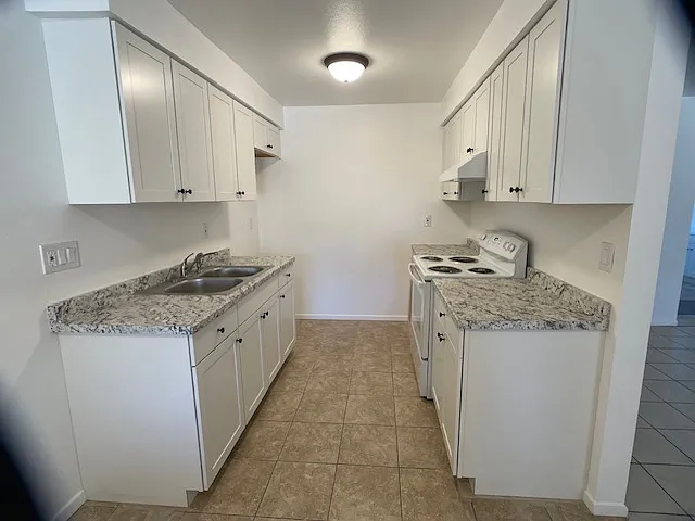 5305 S J St #5 — Photo 4