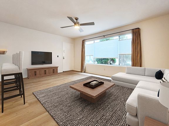 3rd image of 1424 15th St APT 8