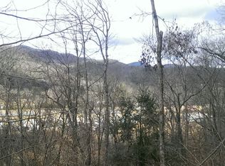 5 Valley River Ave, Murphy, NC 28906