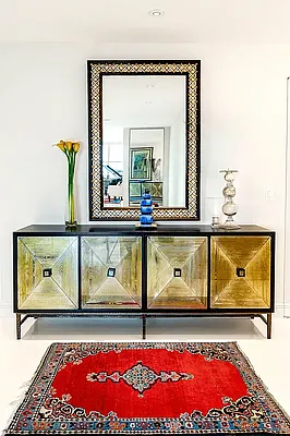 Sold by Compass | media 8