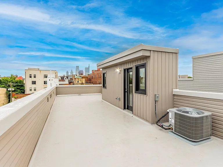 1515 W Stiles St #22 — Photo 19