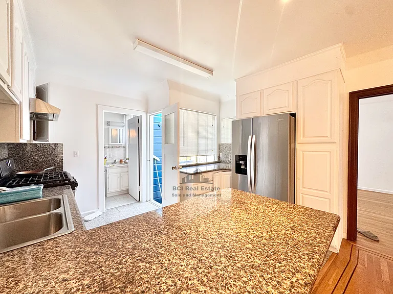 115 Concord St — Photo 4