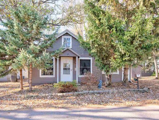 2215 Okoboji Blvd Milford Ia 51351 Zillow