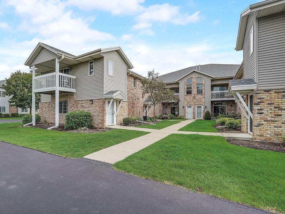 1st image of 435 West Aspen DRIVE #16