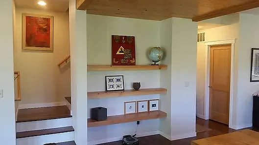 3 bed, 2.5 bath, 1550 sqft, $2,400 — Photo 3