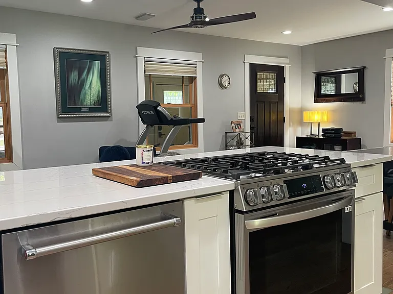 3102 Gregory St — Photo 47