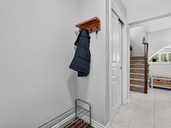 5th image of 53 Elderberry Rd