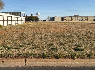 1312 Oxford St, Slaton, TX 79364