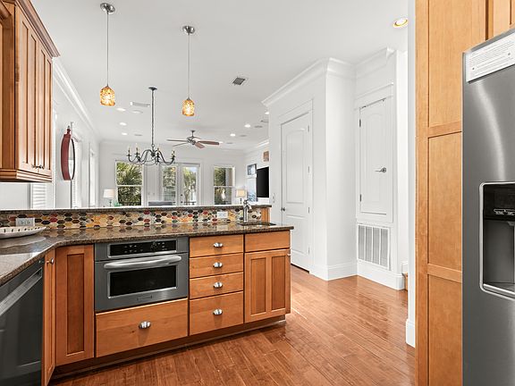 5th image of 4836 Ocean Blvd