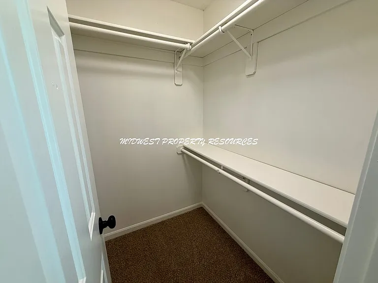 1708 NE Stonewood Dr — Photo 11