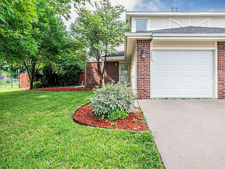 2505 Candlewood Dr — Photo 37