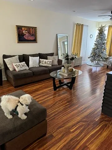 6 bed, 2379 sqft, $2,400 — Photo 4