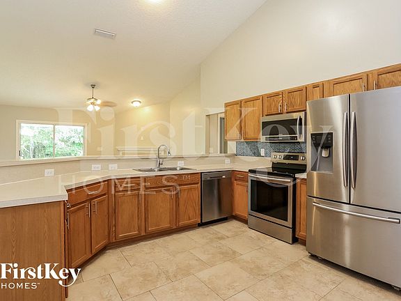 5th image of 14171 Fish Eagle Dr E