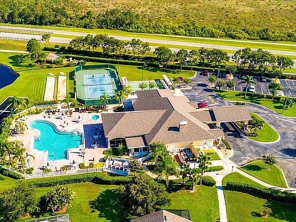 2nd image of 1727 Grand Isle Blvd