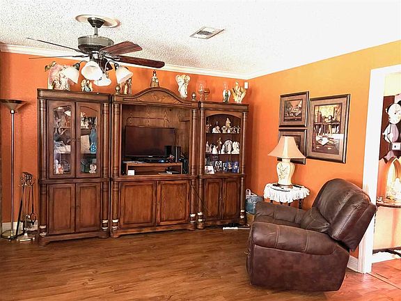 5th image of 8608 Shady Cove Ln