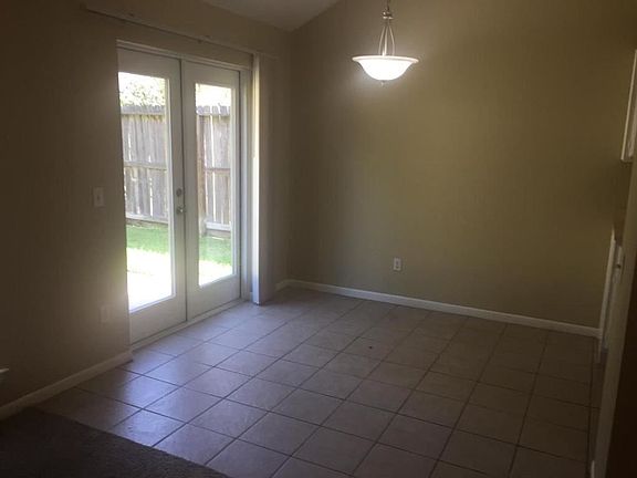 4th image of 22614 Guardsman Ln