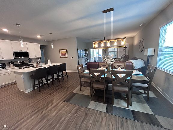 4th image of 8628 Kellner St