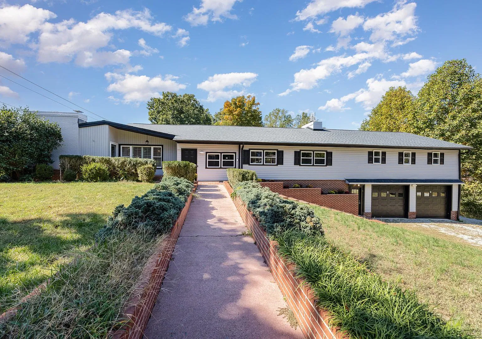 234 Forest Dr — Photo 1