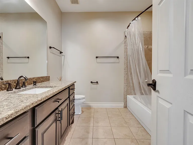 918 Knox St — Photo 23