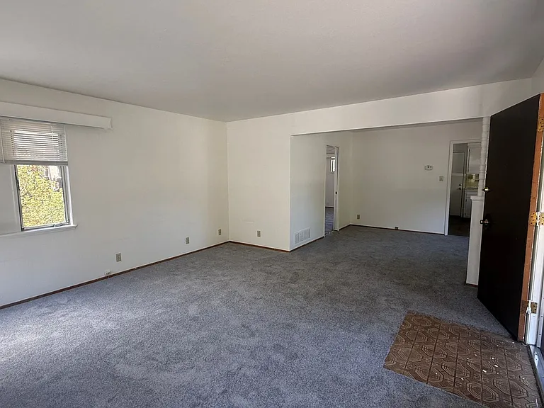 527 & 529 Callan Avenue — Photo 2