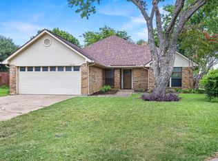 1519 Brook Forest Dr, Mansfield, TX 76063