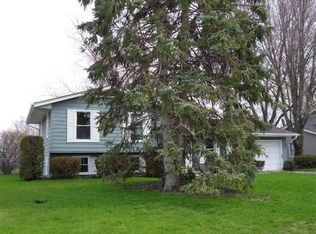 1107 Greenfield Cir, Geneva, IL 60134