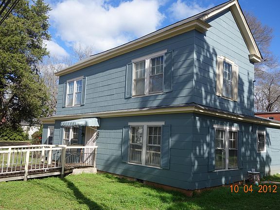 4th image of 106 N Vanderhorst St