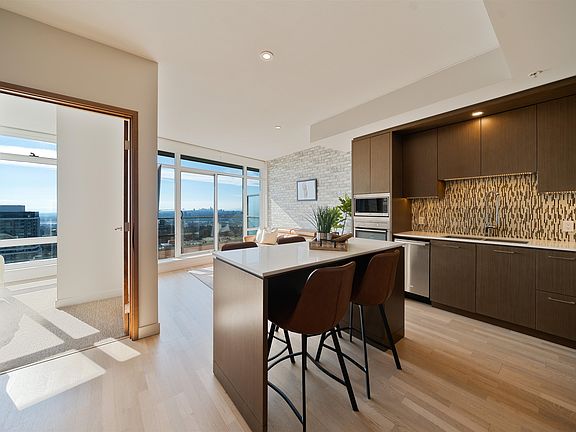 5th image of 13495 Central Ave #4807