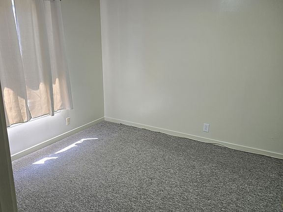 5th image of 546 Green Ave APT 5