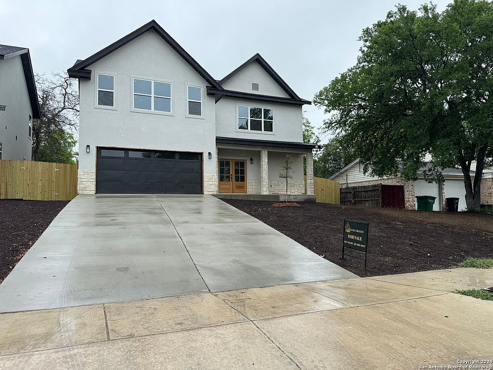 2nd image of 811 BOOTH DR