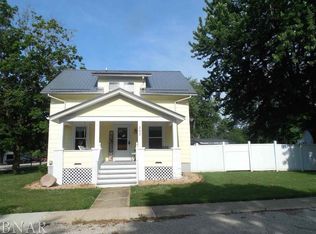 307 S Poland St, Heyworth, IL 61745