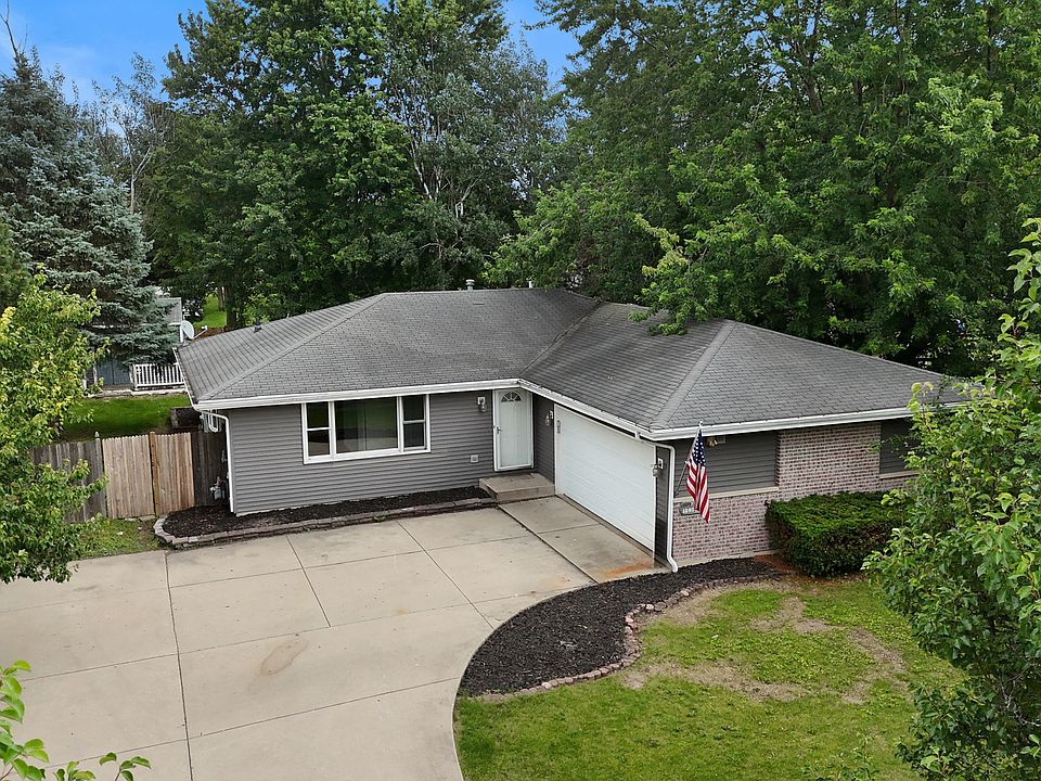 1st image of 754 Longlane Rd