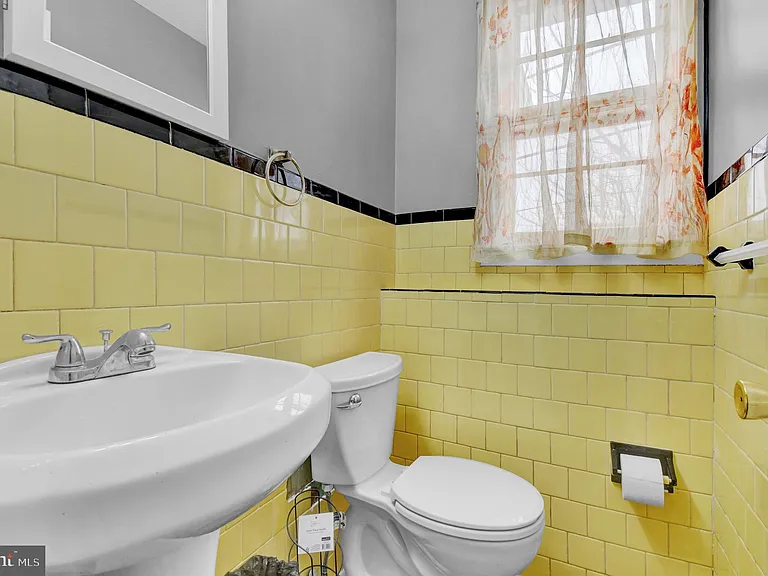402 Kerby Hill Rd — Photo 7