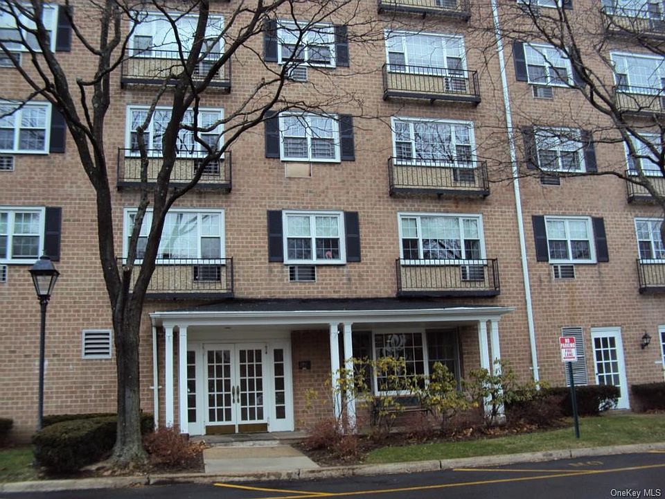 1st image of 1 Consulate Dr APT 3G